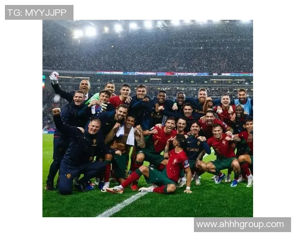 盘点全球最美足球球星妻子颜值与气质并存的迷人风采 盘点全球最美足球球星妻子颜值与气质并存的迷人风采